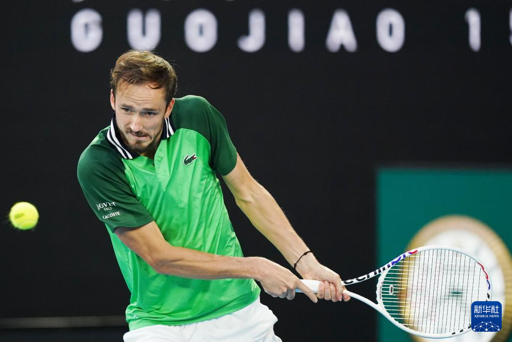 面对对手的 面对对手的