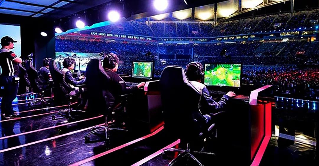 他四次夺得 他四次夺得